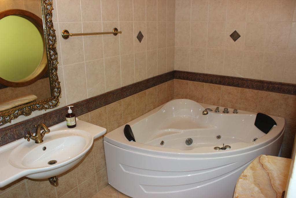 Na Podole Apartment Kijev Kültér fotó