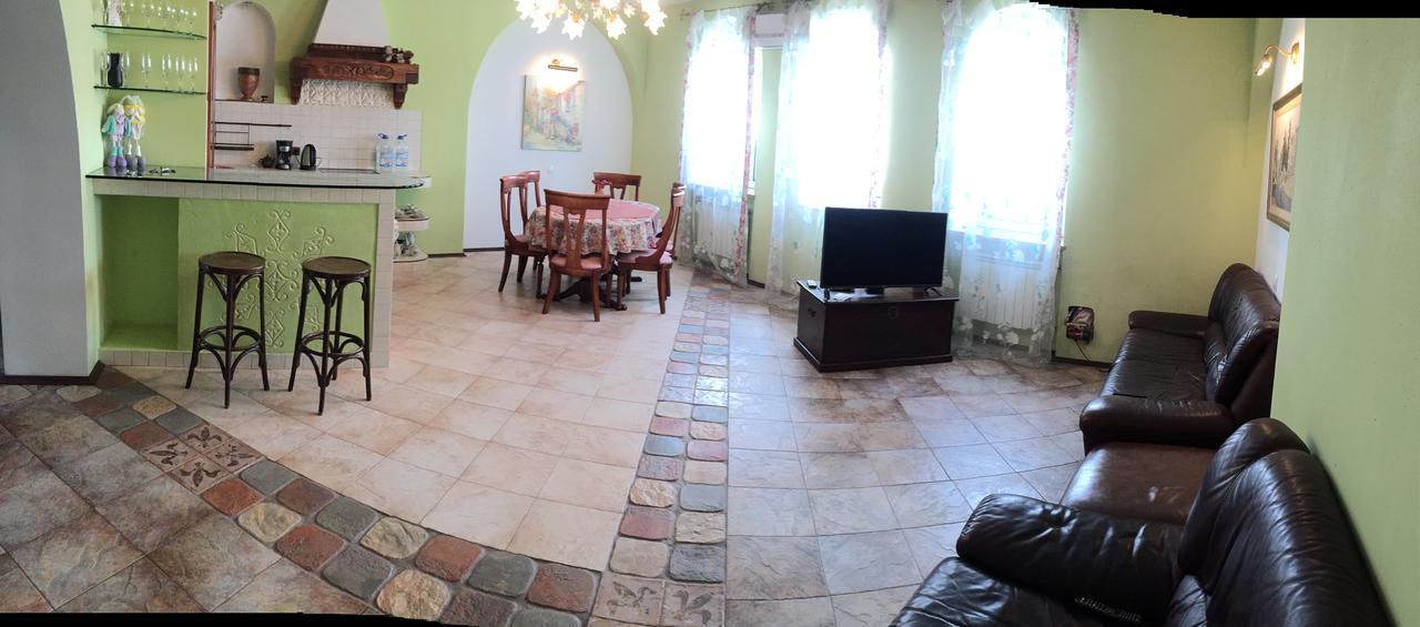 Na Podole Apartment Kijev Kültér fotó